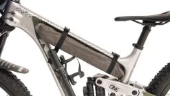 Easy Camp Energy 200 Compact Tent 31 Easy Camp Energy 200 Compact Tent -Camping Equipment Store 120445 energy 200 compact feature photo8